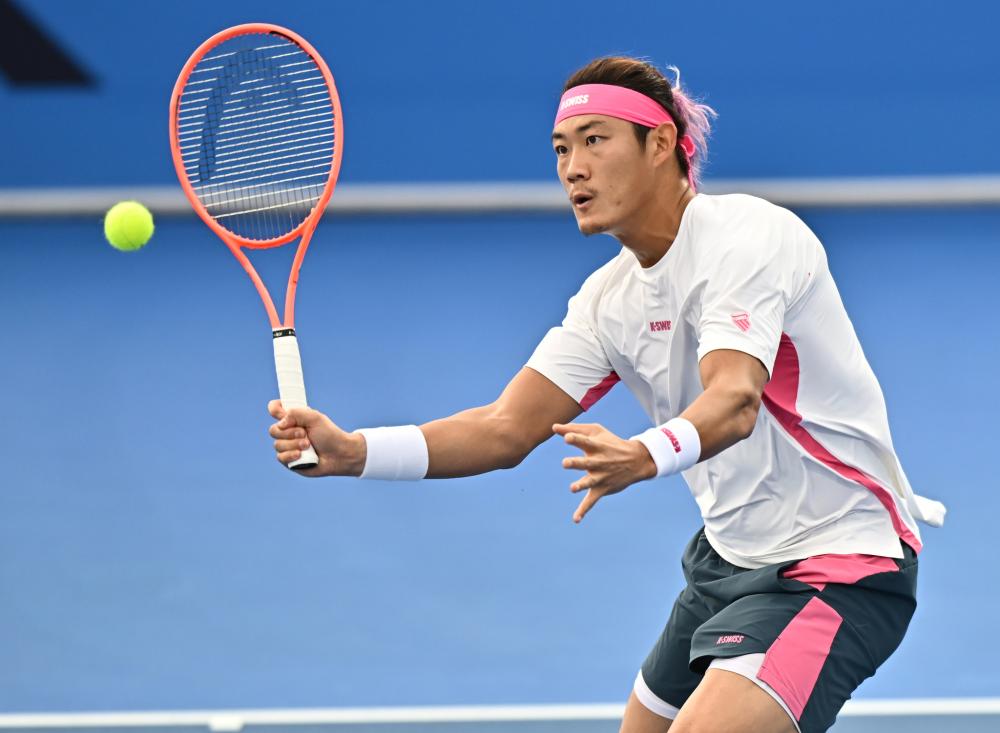 脚踝再次被晃没了